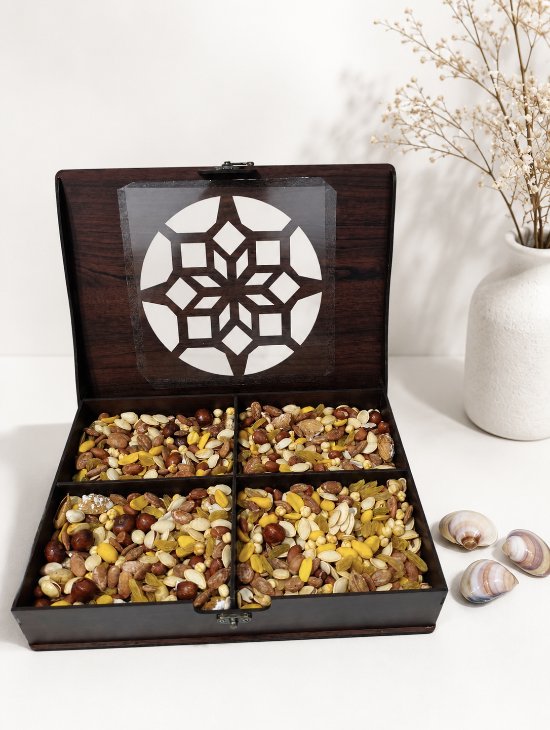 باکس چوبی آجیل و خشکبار گیفتانه طرح آتریسا کد۲(گردویی)