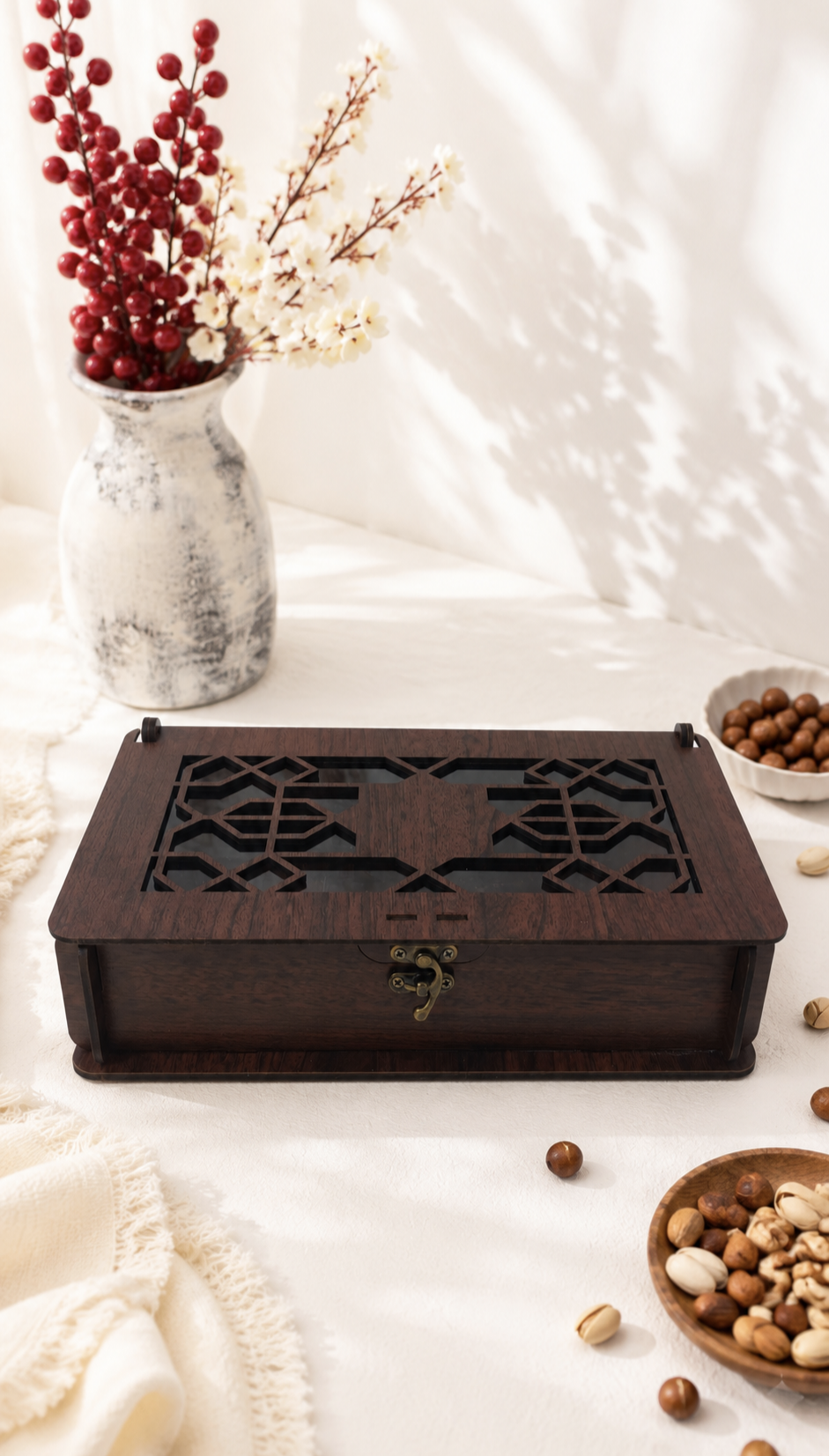 باکس چوبی آجیل و خشکبار مدل ستاره(قفل دار)گردویی