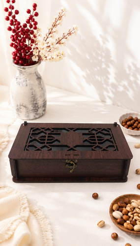 باکس چوبی آجیل و خشکبار گیفتانه مدل ستاره(قفل دار)گردویی